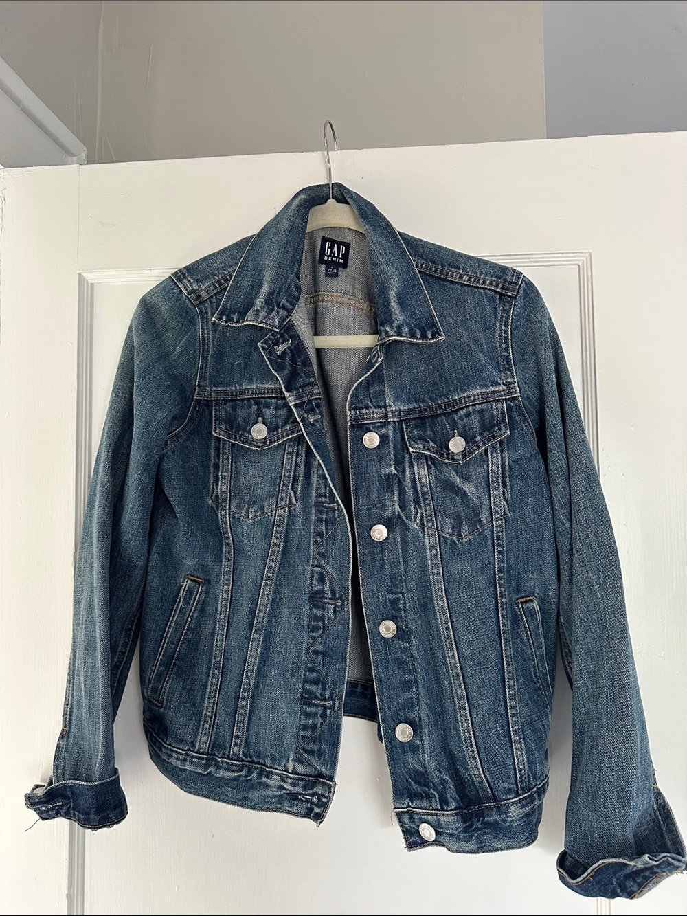 GAP Vintage-Style Blue Denim Jacket